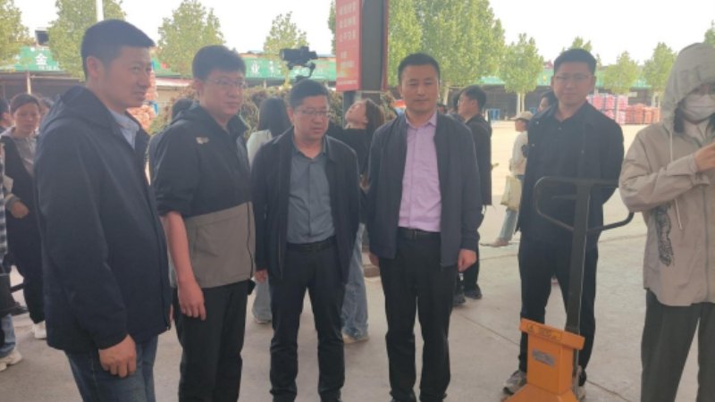 蔬菜研究所科技人员参加“大蒜病虫害绿色防控技术观摩暨高质量发展”交流会